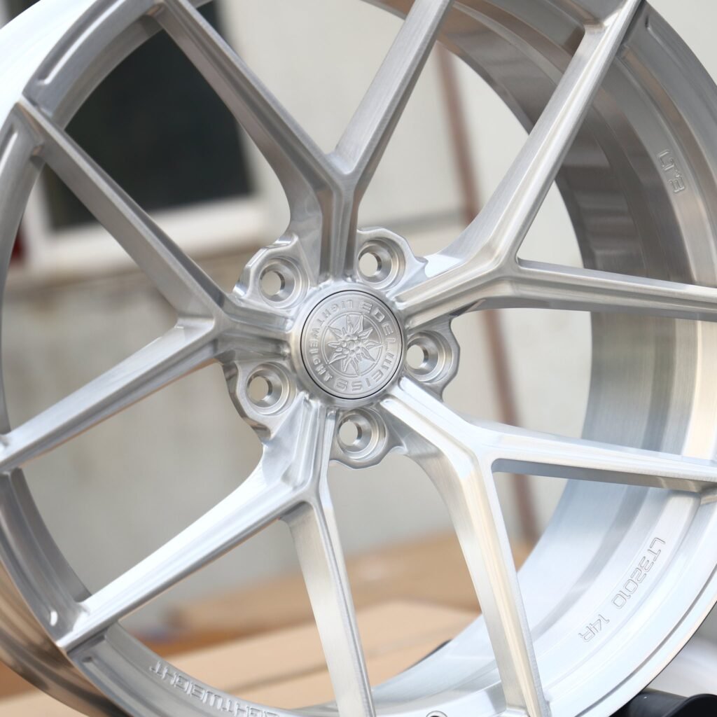 Audi A4 B9 wheels – Edelweiss LT3 Brushed Silver 5 Y-Spoke, lip and barrel detail