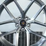 ANK-71039 — спицы крупным планом