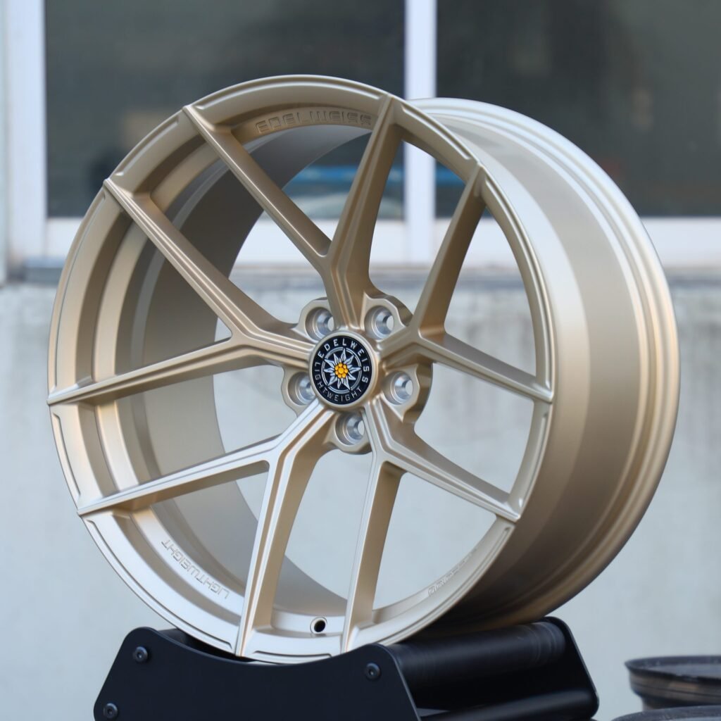 5x112 wheels – LT3 Frozen Gold 5 Y-Spoke Daisy-Spoke (Edelweiss-Style), side view