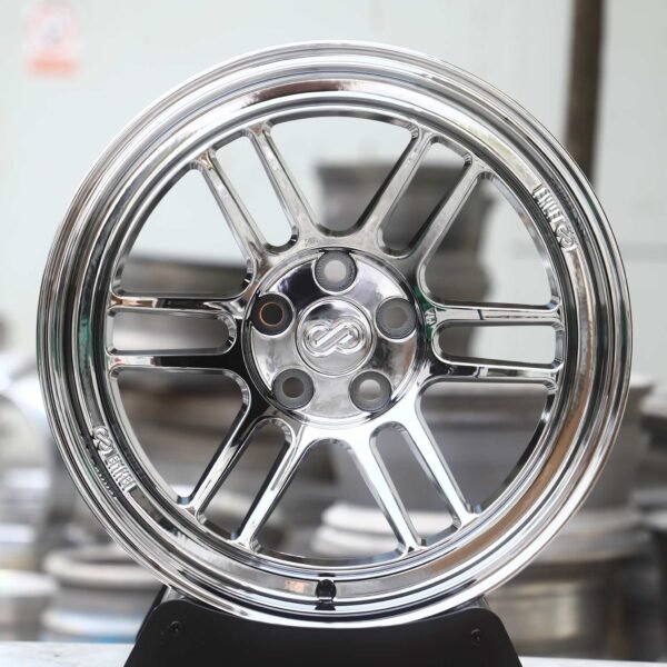 Porsche 911 wheels – Chrome Twin 6-Spoke (Enkei-Style), front view