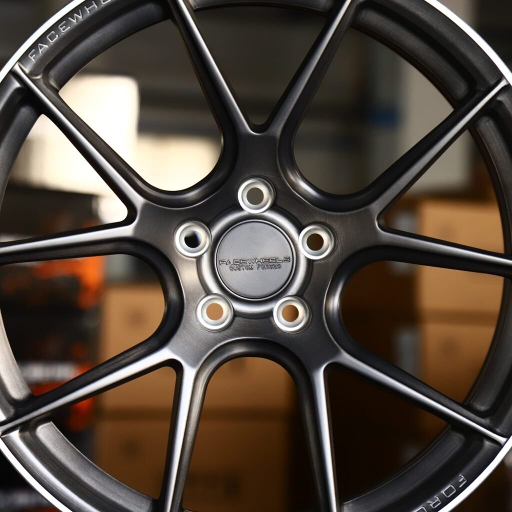 BMW M4 F82 wheels – FACE Transparent Black 5 Y-Spoke, lip and barrel detail
