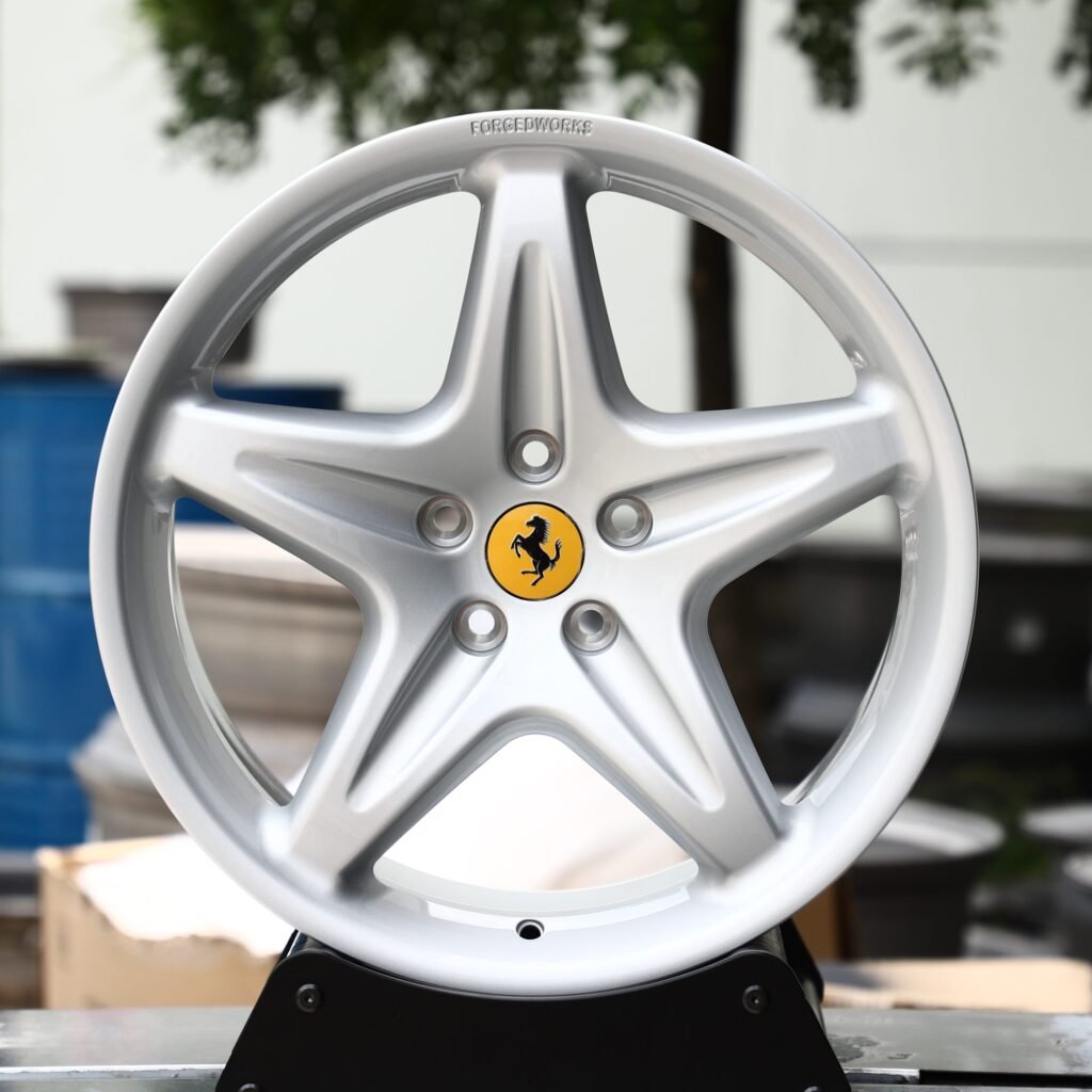 Ferrari Style Gloss Silver 5-Spoke Forged Wheels - Ferrari 488 / Ferrari F8 Fitment (5-Lug) Monoblock forged wheel