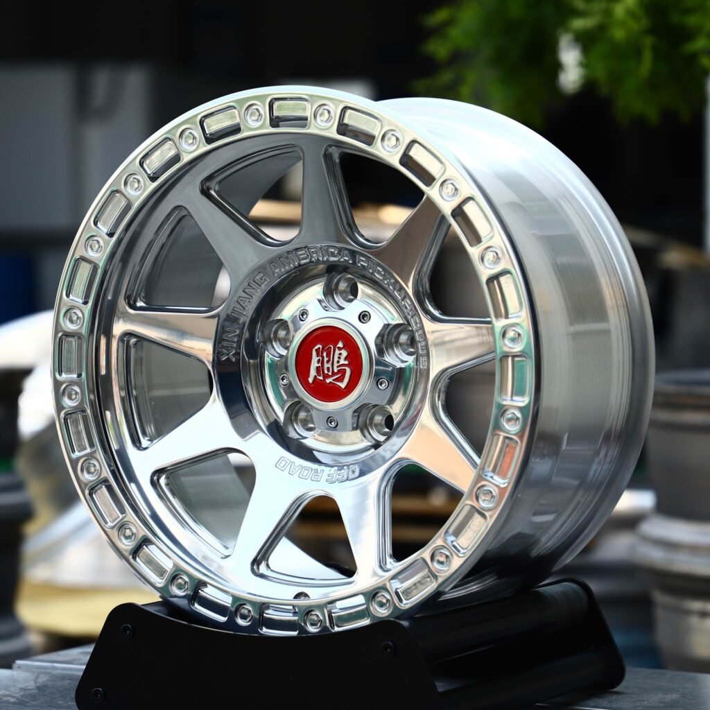Chevrolet Silverado 1500 wheels – Mirror Polished Split-Spoke Beadlock, angled view