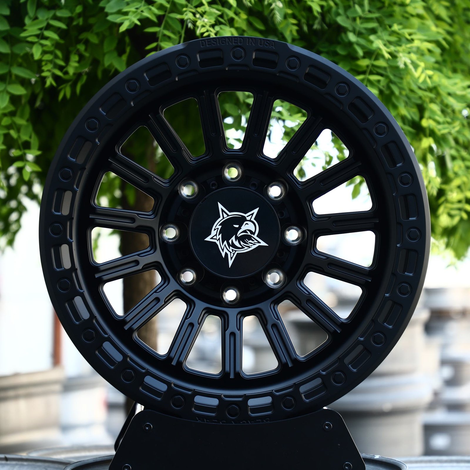 Ford F-250 Super Duty wheels – Matte Black 16-Spoke Beadlock, front view