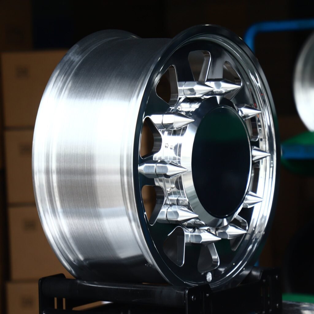 Ford F-350 Super Duty wheels – Mirror Polished Dually, view 11