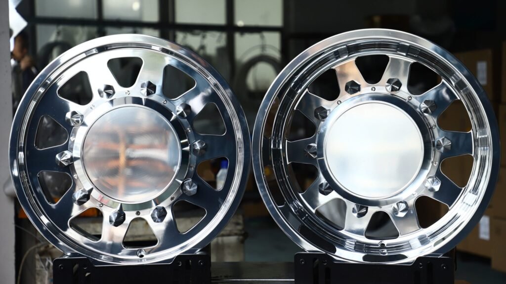 Ford Excursion wheels – Mirror Polished Dually, alternate view