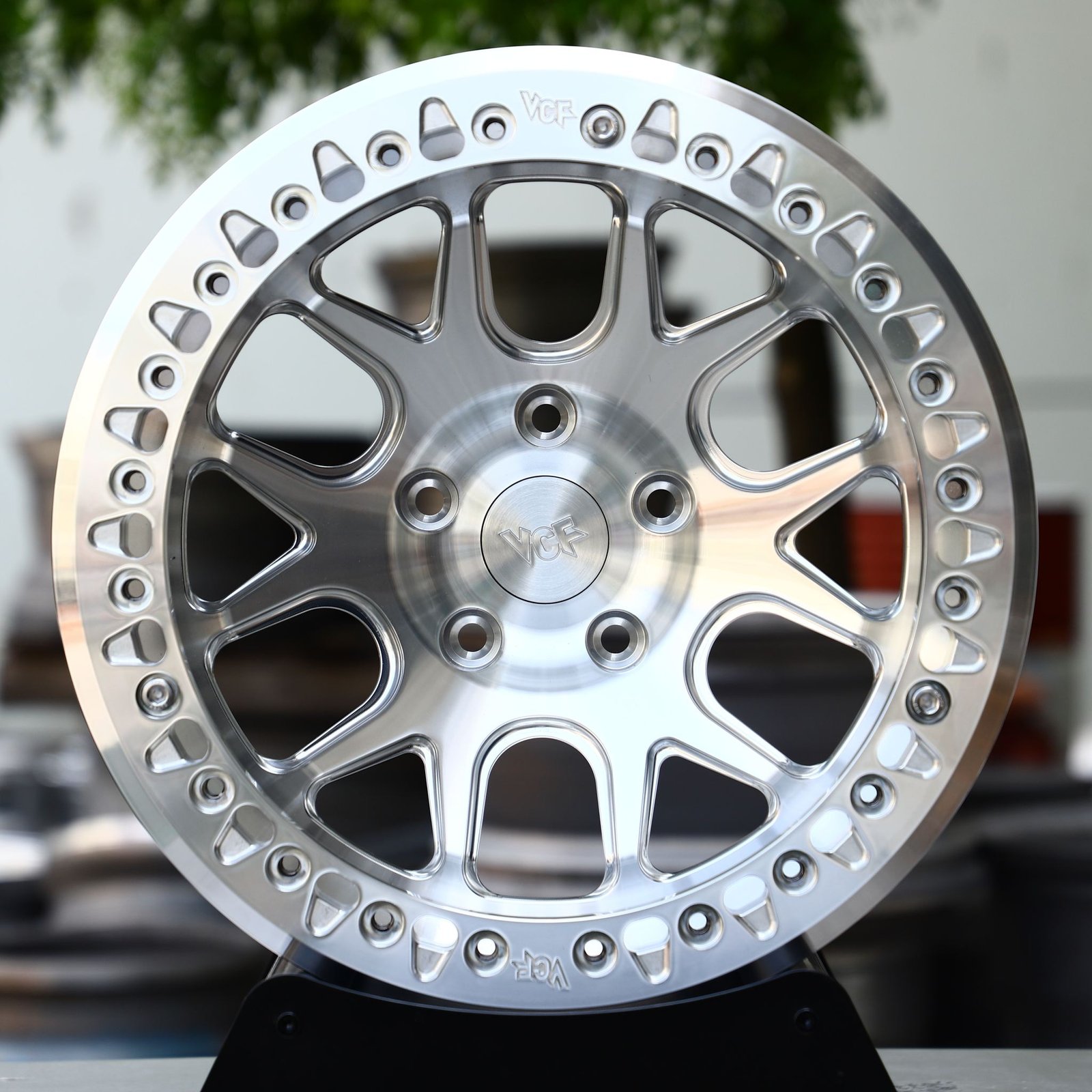 Ford Mustang wheels – Brushed Silver 10-Spoke Beadlock, front view