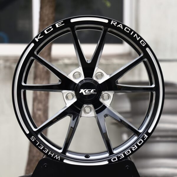 Ford Mustang wheels – Gloss Black Machined 10-Spoke, front view