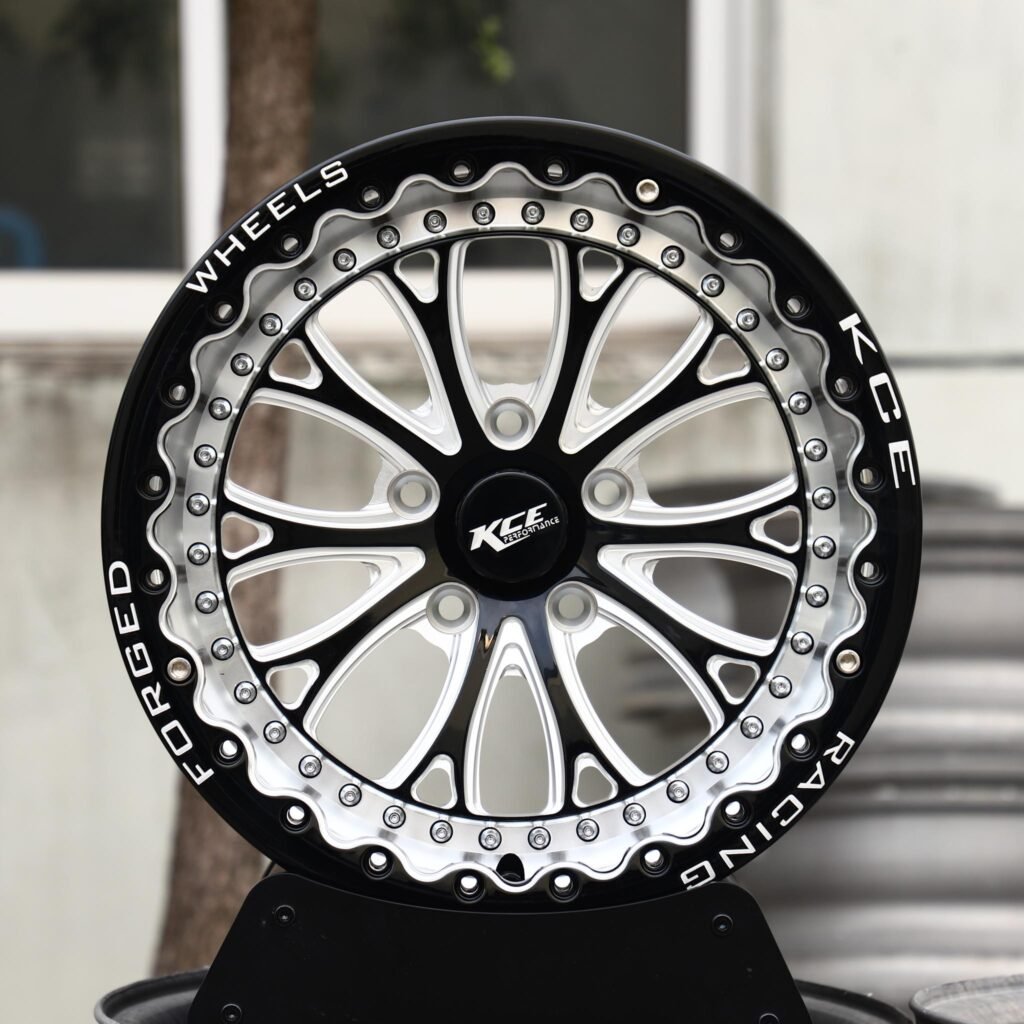 Ford Mustang wheels – Gloss Black / Mirror Milled Mesh Beadlock, front view