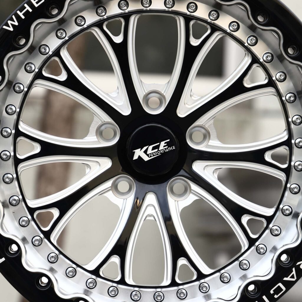 5x114.3 wheels – Gloss Black / Mirror Milled Mesh Beadlock, side view