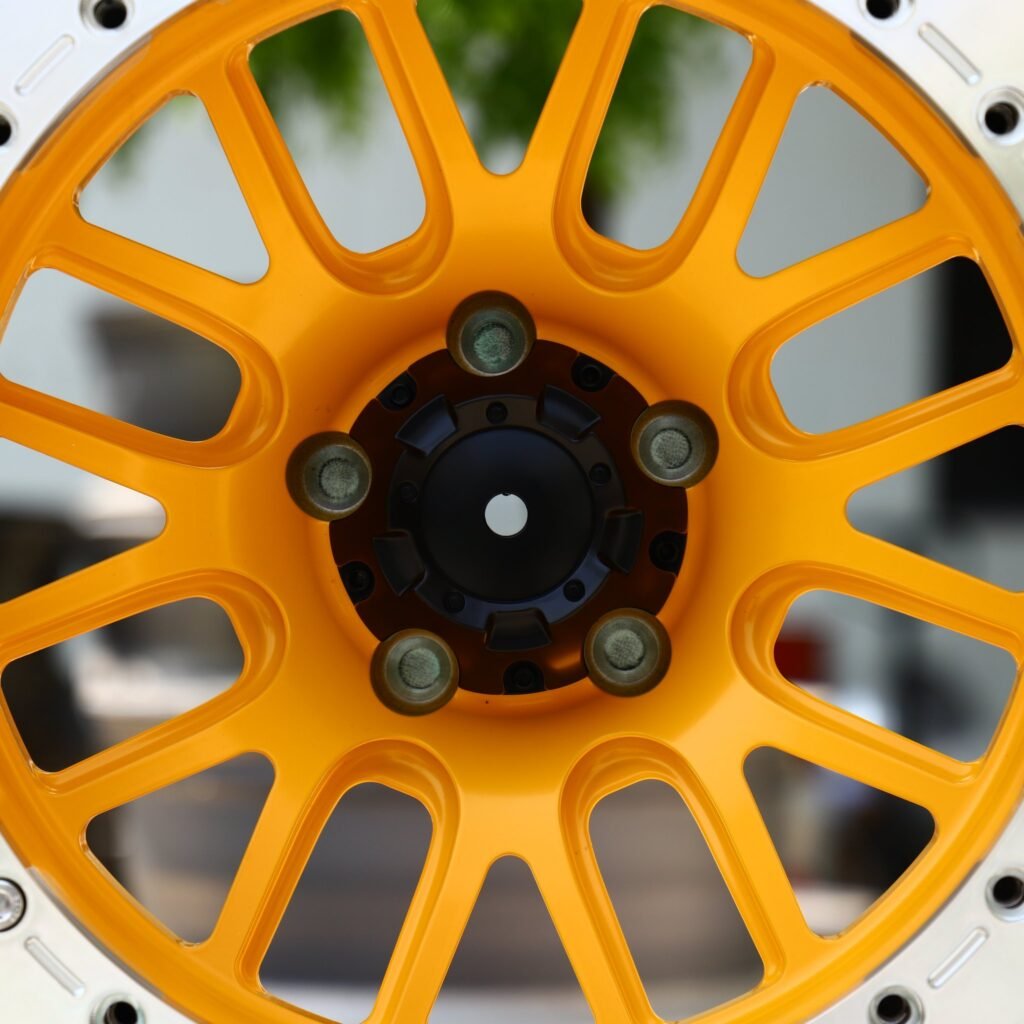 Dodge Charger wheels – Yellow 16-Spoke Polished Beadlock, lip and barrel detail