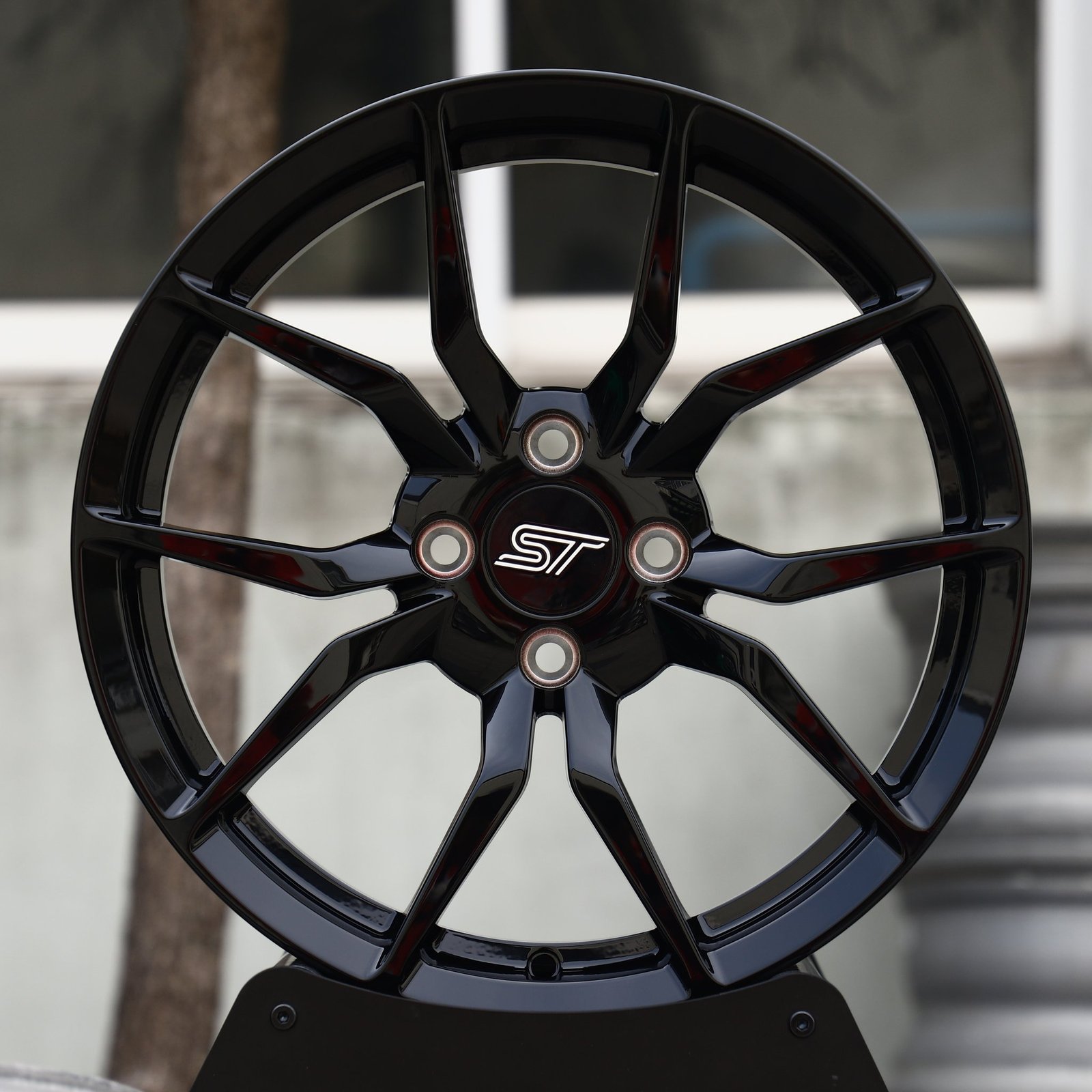 Ford Focus ST wheels – Gloss Black 10 Y-Spoke (Ford ST OEM-Style), front view