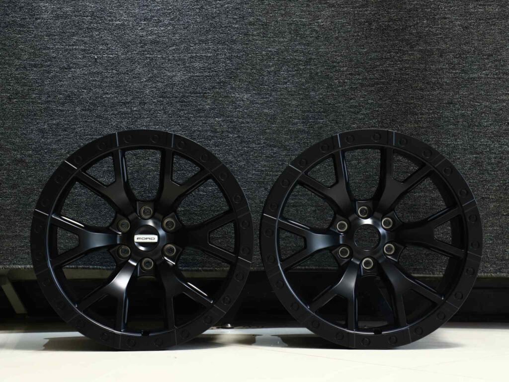 Ford Ranger wheels – Gloss Black 6 Y-Spoke (Ford OEM-Style), lip and barrel detail