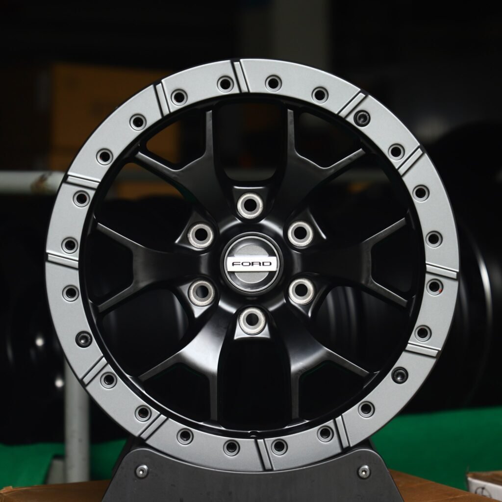 Ford F-150 wheels – Gloss Black Beadlock (Ford OEM-Style), front view