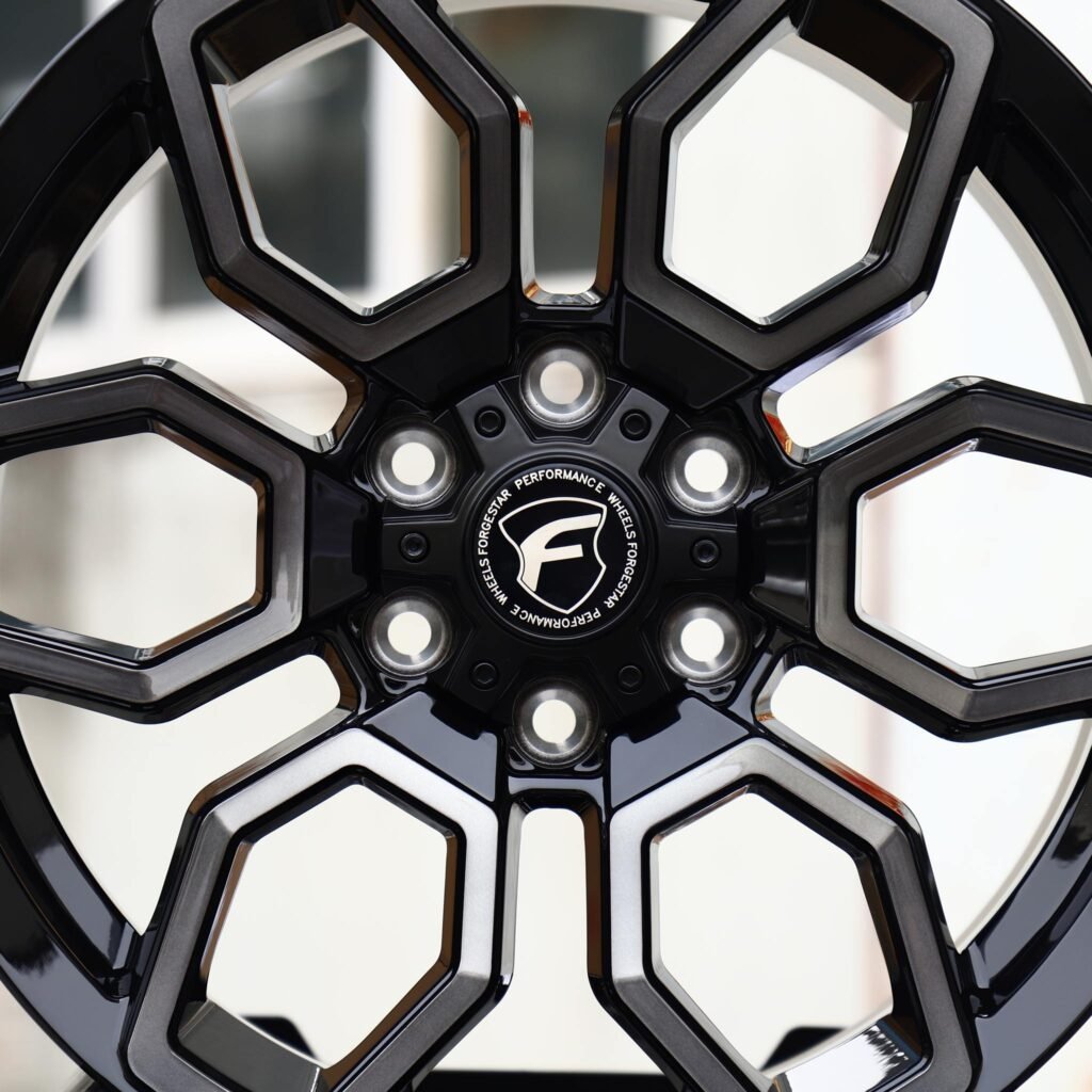 Toyota 4Runner wheels – Gloss Black Machined Petal (Forgestar-Style), lip and barrel detail