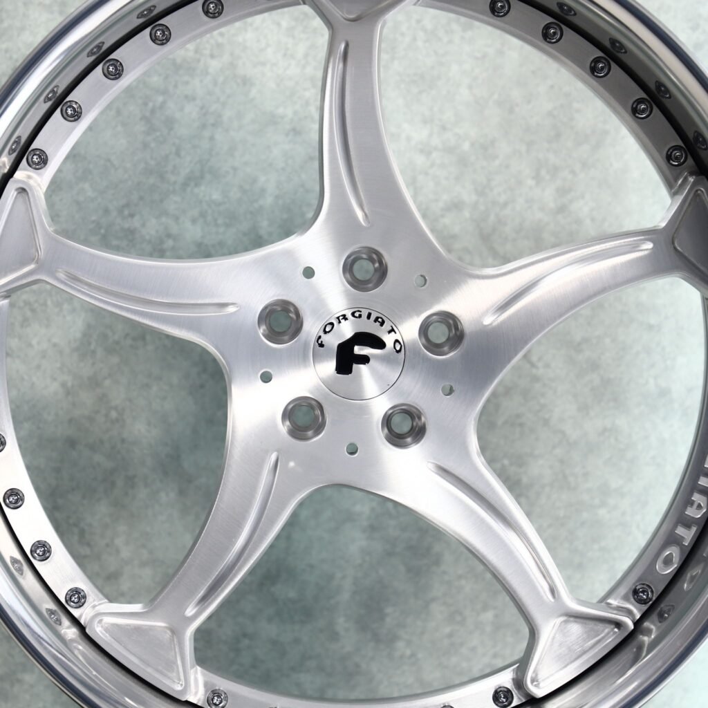 Mercedes-Benz E-Class W213 wheels – Brushed Silver 5-Spoke Deep Dish 2-Piece (Forgiato-Style), lip and barrel detail