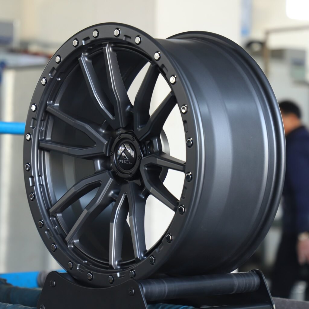 Chevrolet Silverado 1500 wheels – Fuel Custom Finish 6 V-Spoke Exposed Bolt Detail, lip and barrel detail