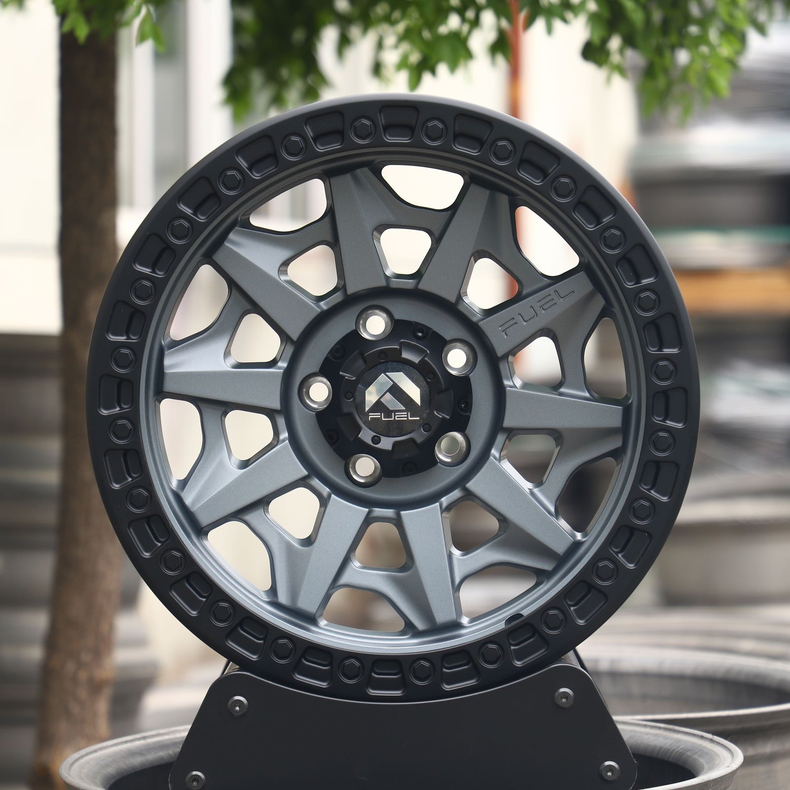 Toyota 4Runner wheels – Fuel Exposed Bolt Detail Double Ring Lip, front view