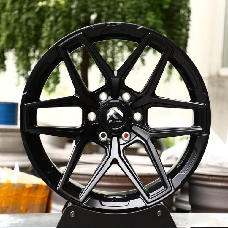Toyota 4Runner wheels – Fuel Gloss Black Custom, front view
