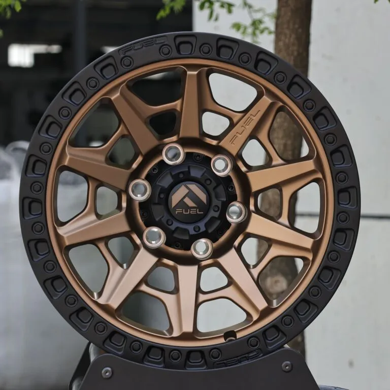 Toyota 4Runner wheels – Fuel Gloss Black Exposed Bolt Detail Double Ring Lip, front view