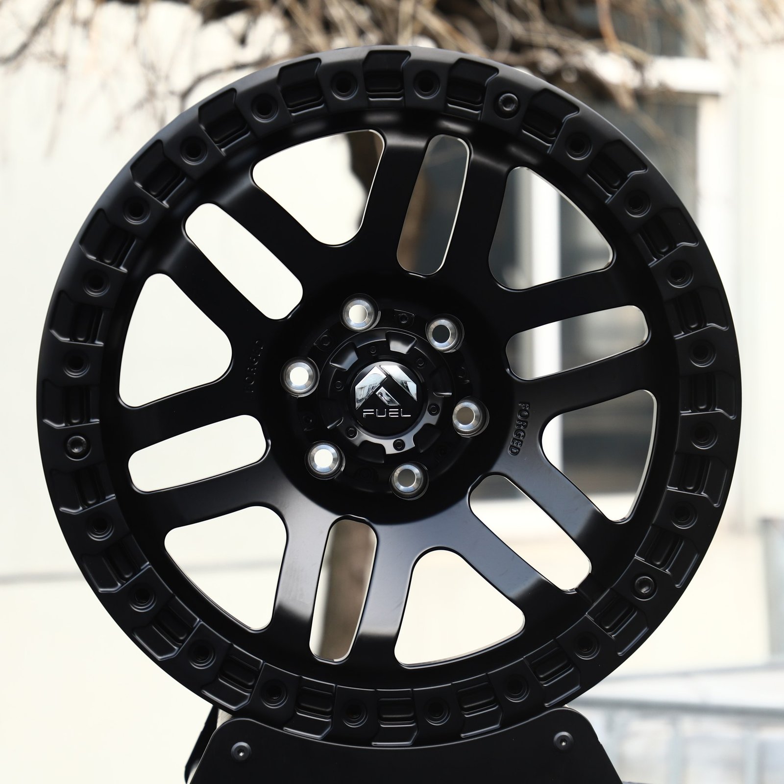 Toyota 4Runner wheels – Fuel Gloss Black Beadlock, front view
