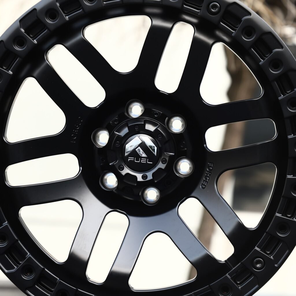 Chevrolet Silverado 1500 wheels – Fuel Gloss Black Beadlock, lip and barrel detail