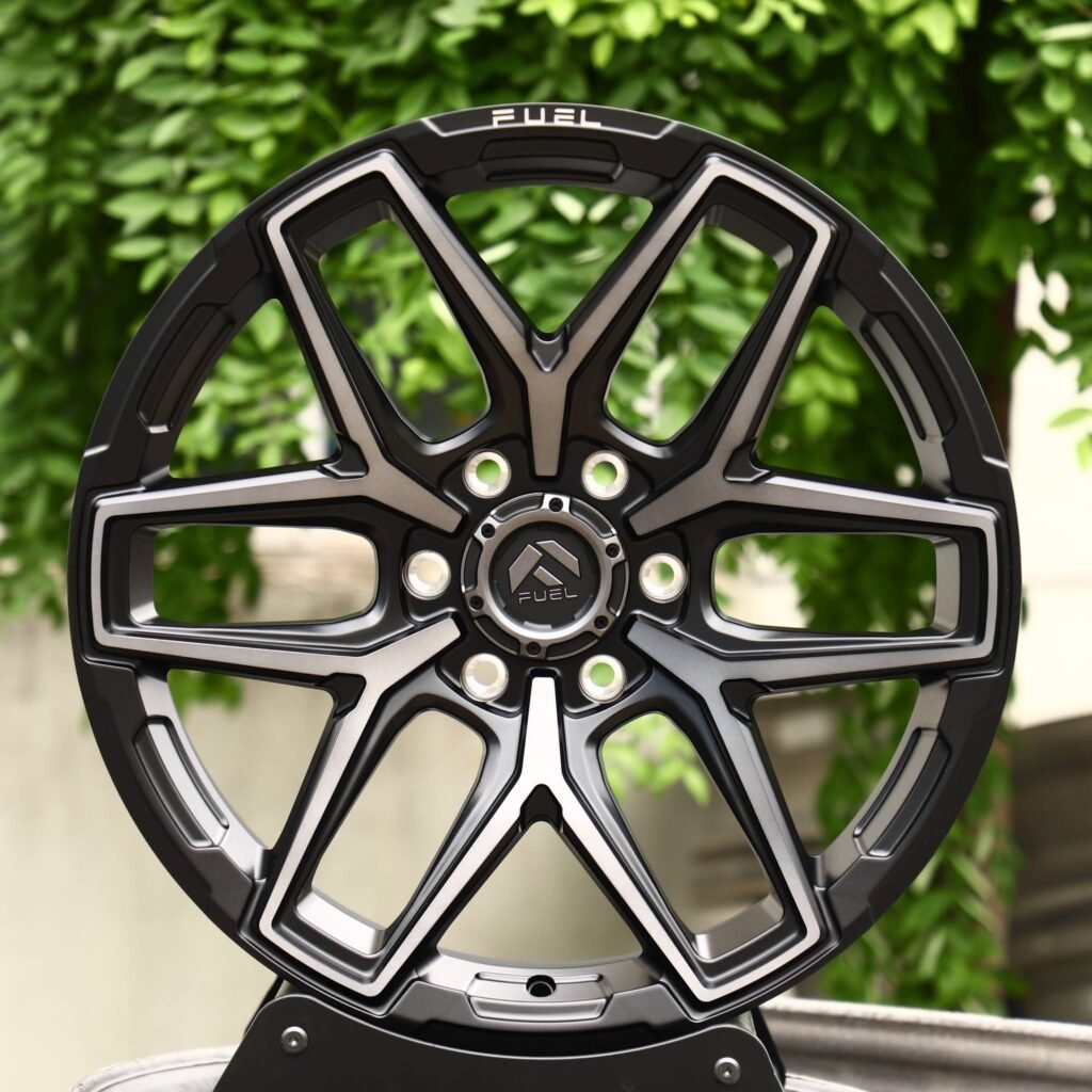 Toyota 4Runner wheels – Fuel Gloss Black Petal Machined Face, front view
