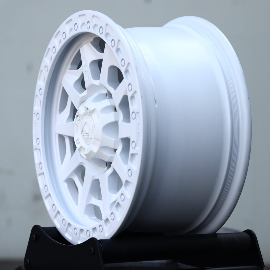 Chevrolet Silverado 1500 wheels – Fuel Gloss White Exposed Bolt Detail Double Ring Lip, lip and barrel detail