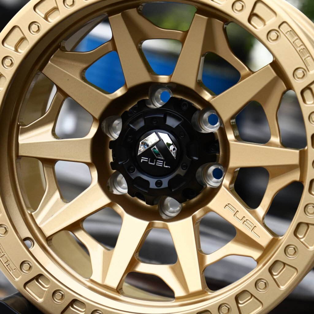 Chevrolet Silverado 1500 wheels – Fuel Gold Exposed Bolt Detail Double Ring Lip, lip and barrel detail