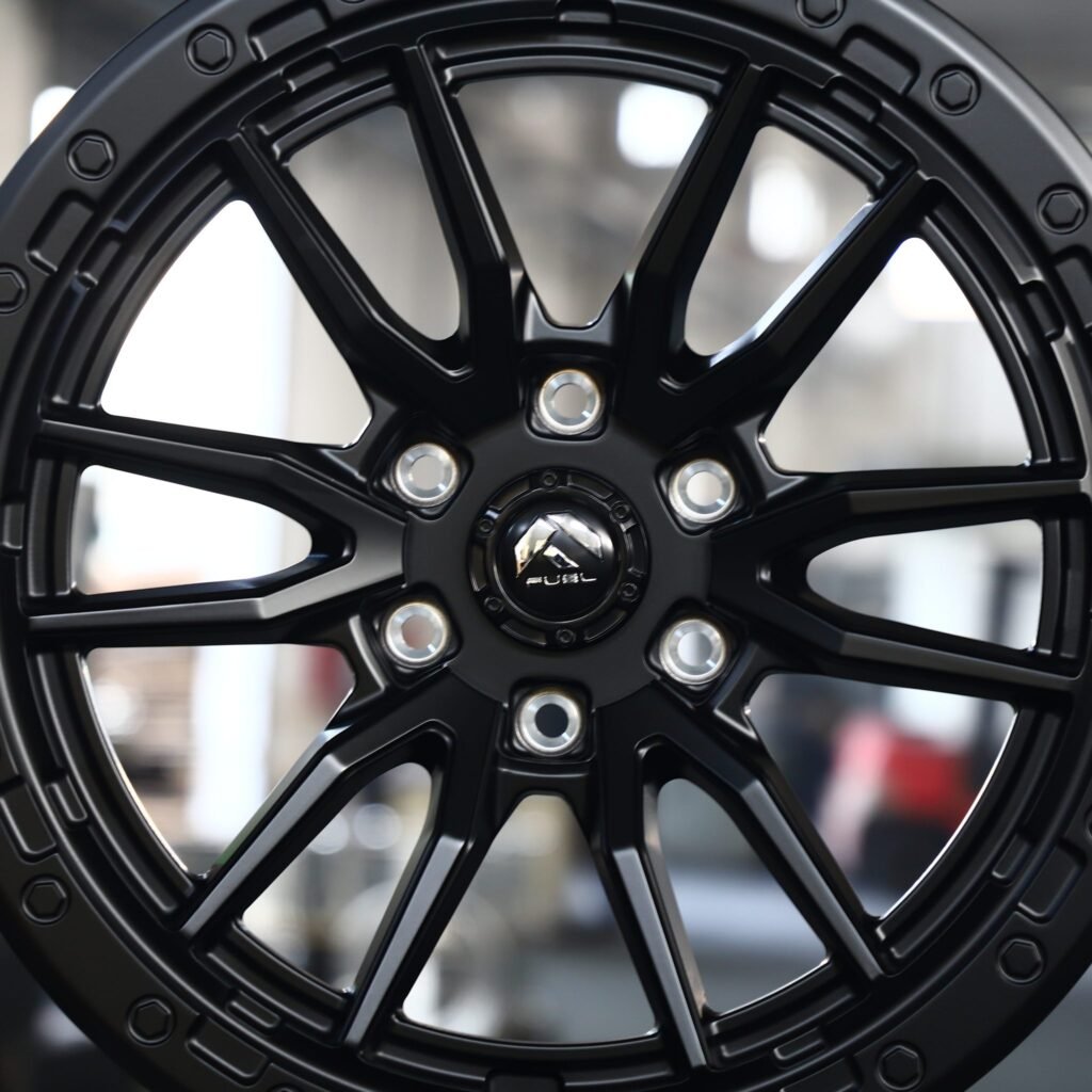 Toyota Tacoma wheels – Fuel Offroad Matte Black Exposed Bolt Detail, lip and barrel detail