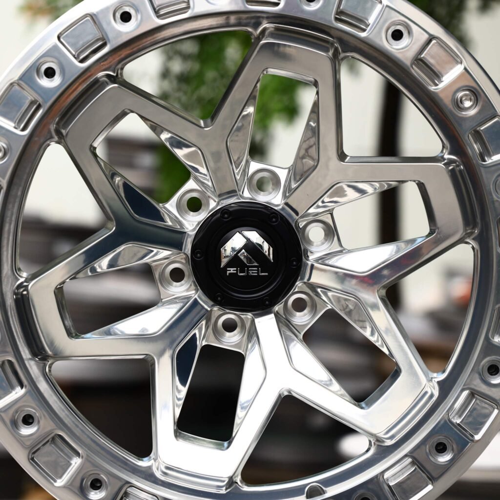 6x139.7 wheels – Fuel Silver Beadlock, side view