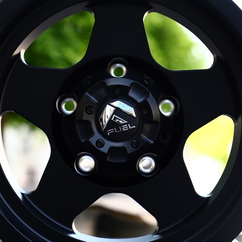 Jeep Gladiator wheels – Gloss Black 5-Spoke (Fuel-Style), lip and barrel detail