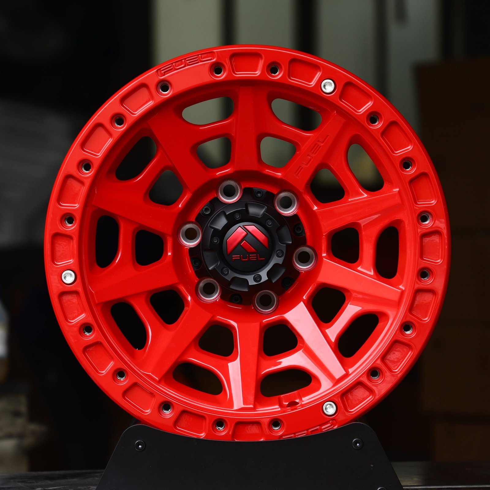 Ford F-150 wheels – Gloss Red Split-Spoke Bolt-Ring (Fuel-Style), front view