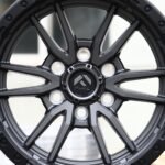 ANK-75604 — спицы крупным планом
