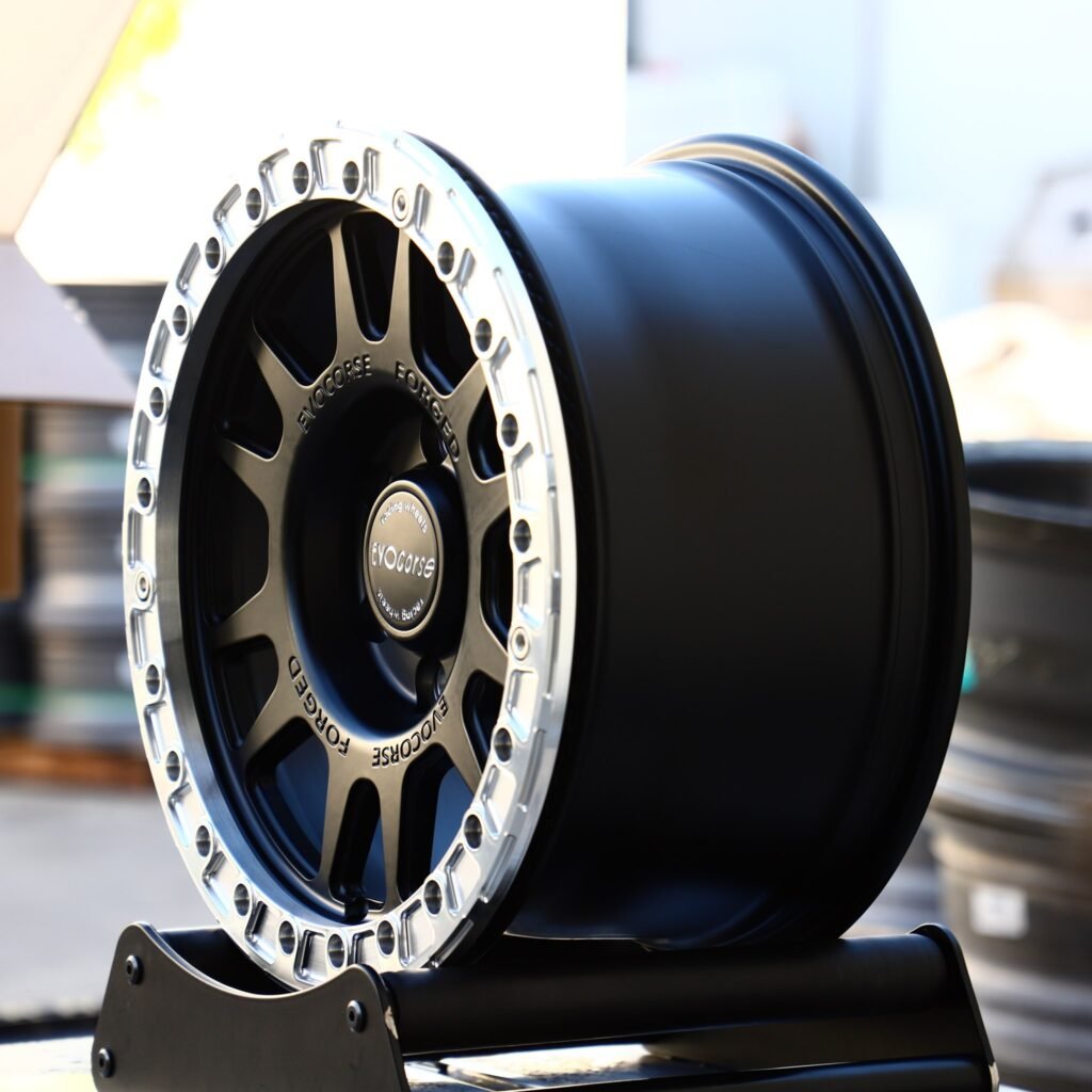 6x139.7 wheels – FVO Corse Silver / Gloss Black Beadlock, side view
