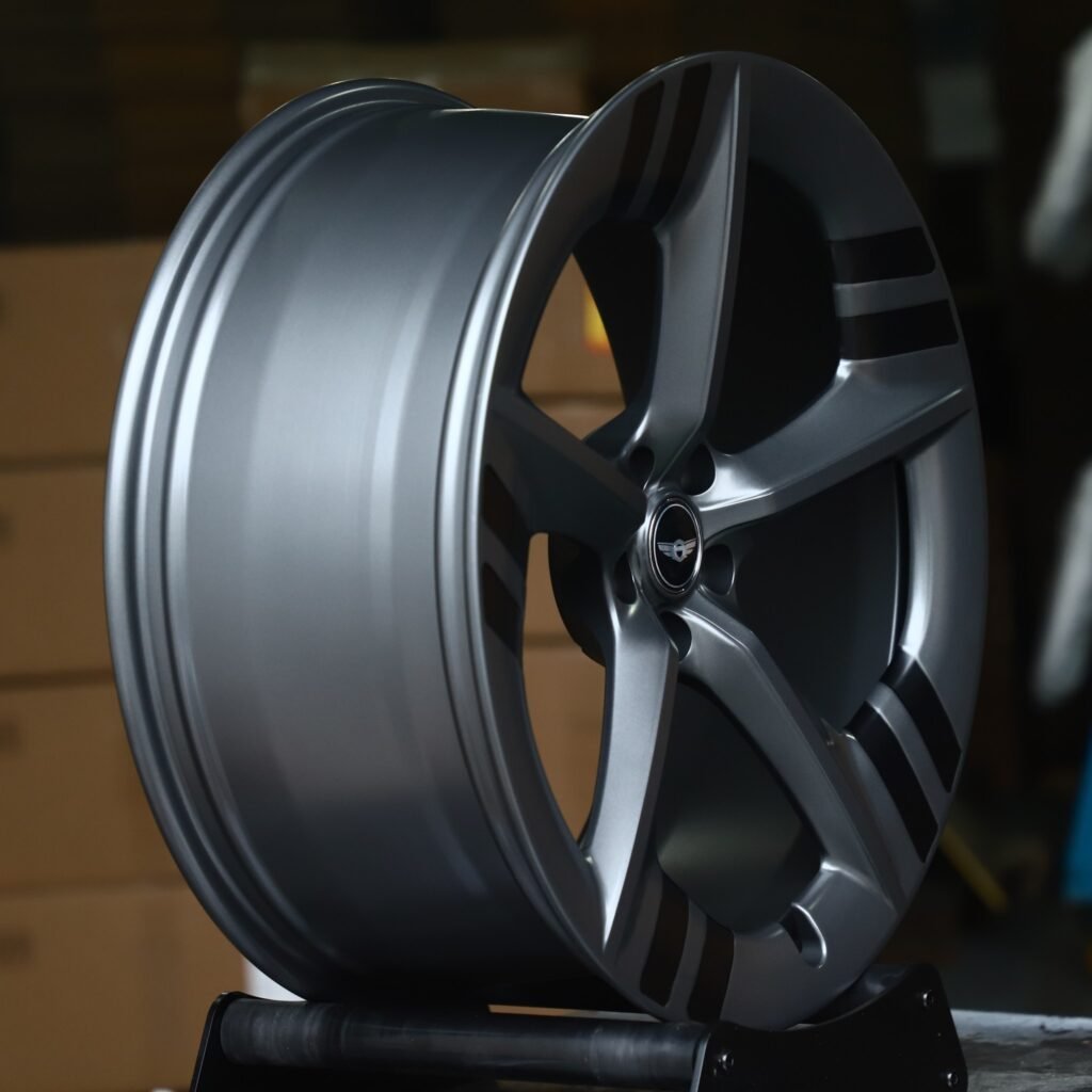 Genesis G80 wheels – Gunmetal 5-Spoke (Genesis OEM-Style), angled view