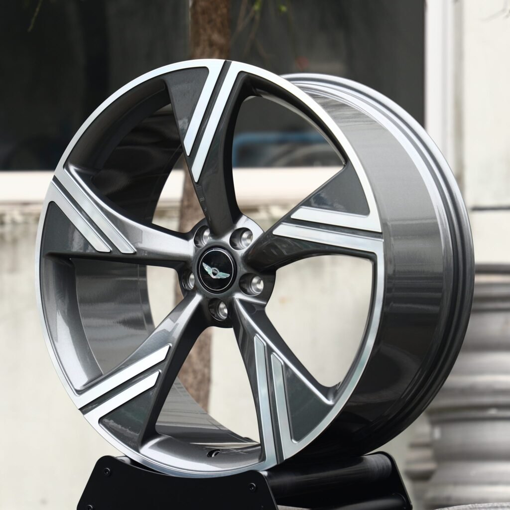 Genesis G80 wheels – Gunmetal Machined 5-Spoke Rotor (Genesis OEM-Style), angled view