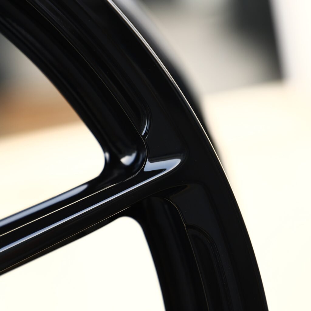 Audi A4 B9 wheels – Gloss Black 10-Spoke Concave, lip and barrel detail
