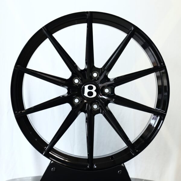 Bentley Continental wheels – Gloss Black 10-Spoke, front view