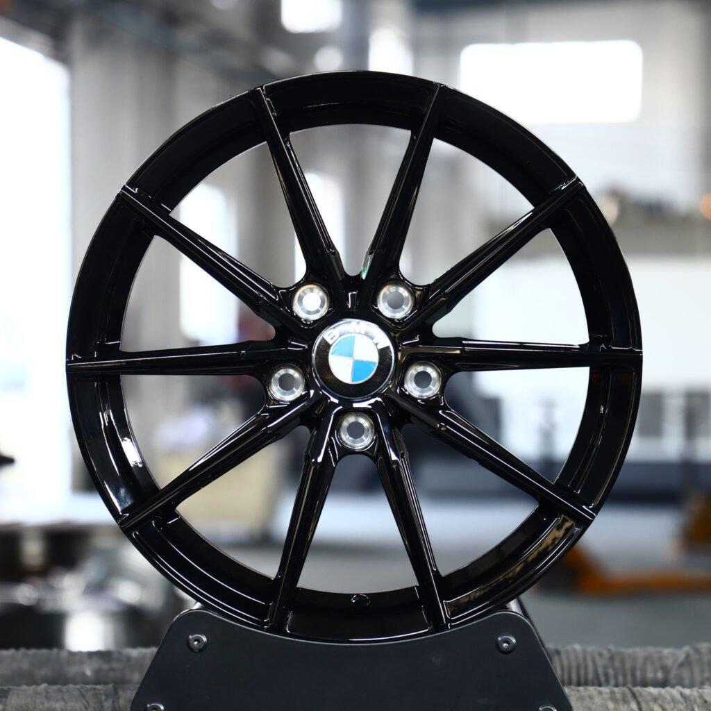 Audi RS3 wheels – Gloss Black 10-Spoke, front view