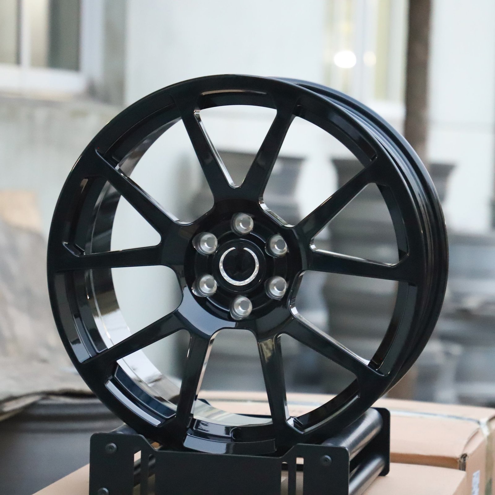 Toyota Tacoma wheels – Gloss Black 10-Spoke, front view