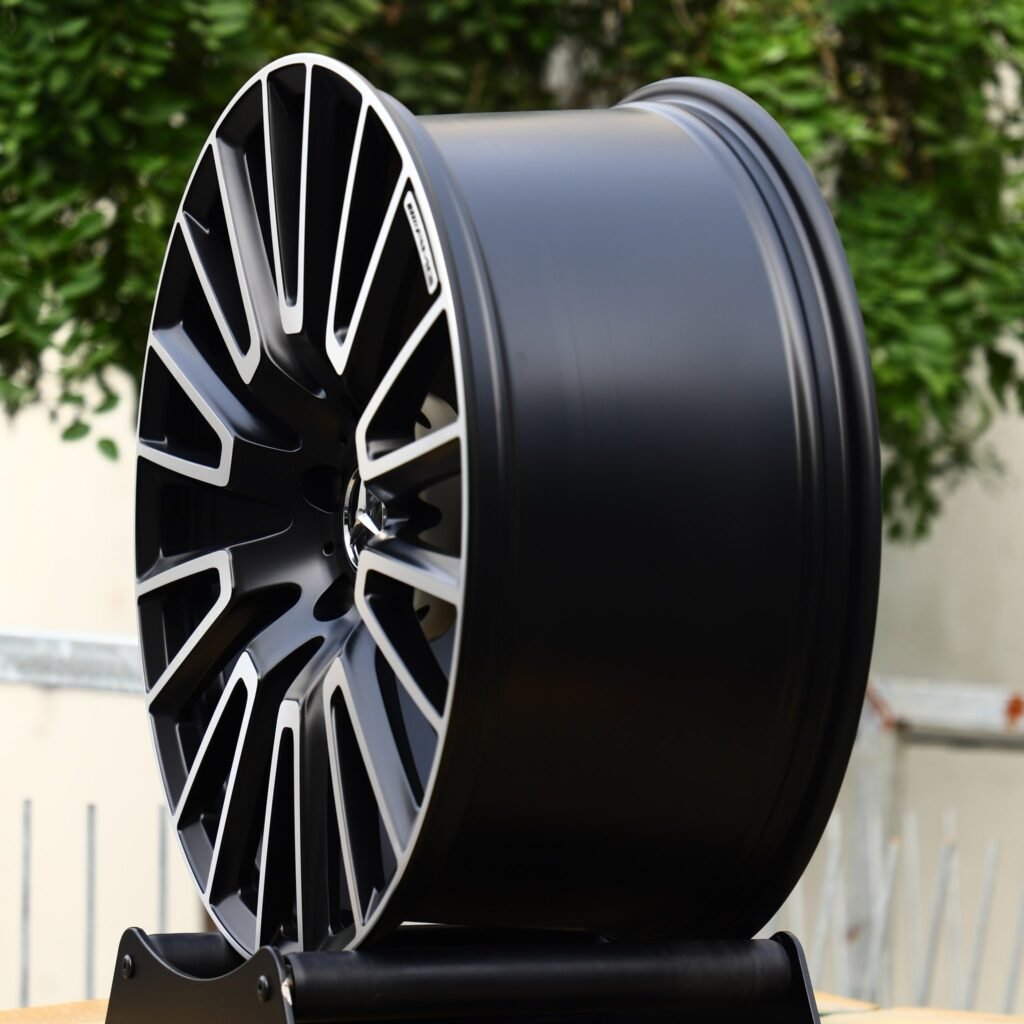 Mercedes-Benz S-Class wheels – Gloss Black 10-Spoke Machined Face, angled view
