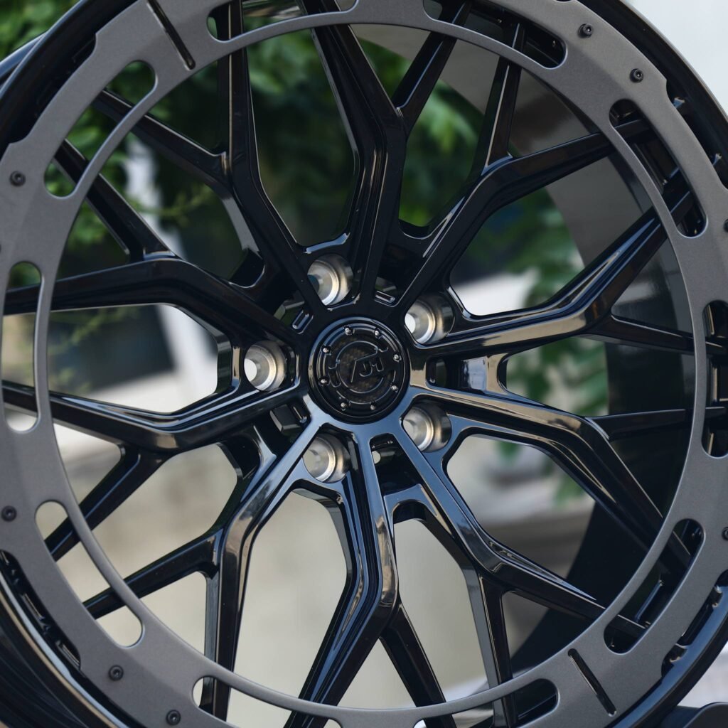 BMW M4 F82 wheels – Gloss Black 10 Y-Spoke Decorative Ring, lip and barrel detail