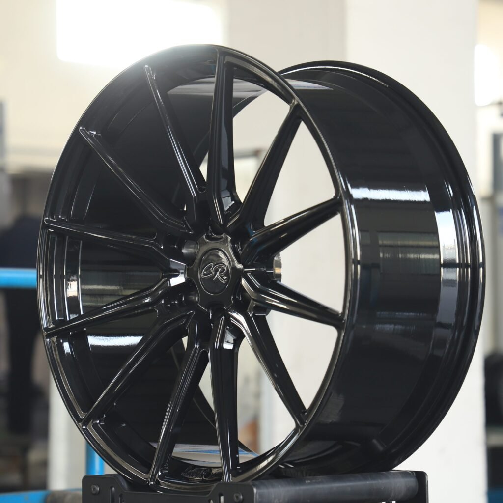 Audi A4 B9 wheels – Gloss Black 12-Spoke, lip and barrel detail