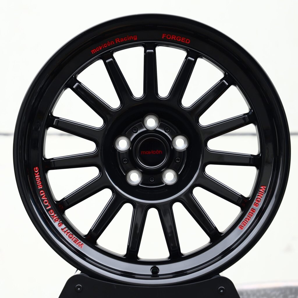 Porsche 911 wheels – Gloss Black 15-Spoke, front view