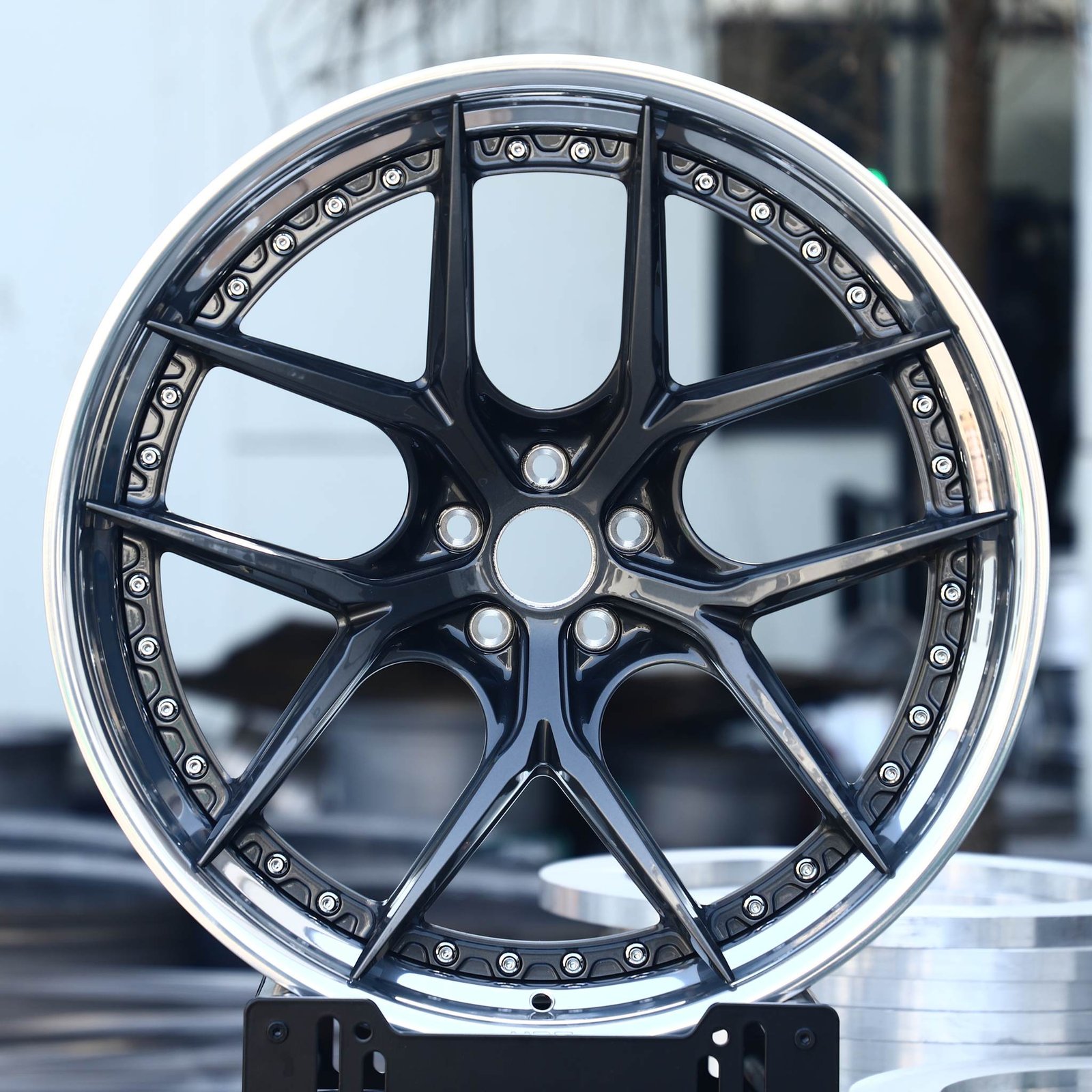 Audi R8 wheels – Gloss Black 5 Split-Spoke Deep Dish 2-Piece, front view
