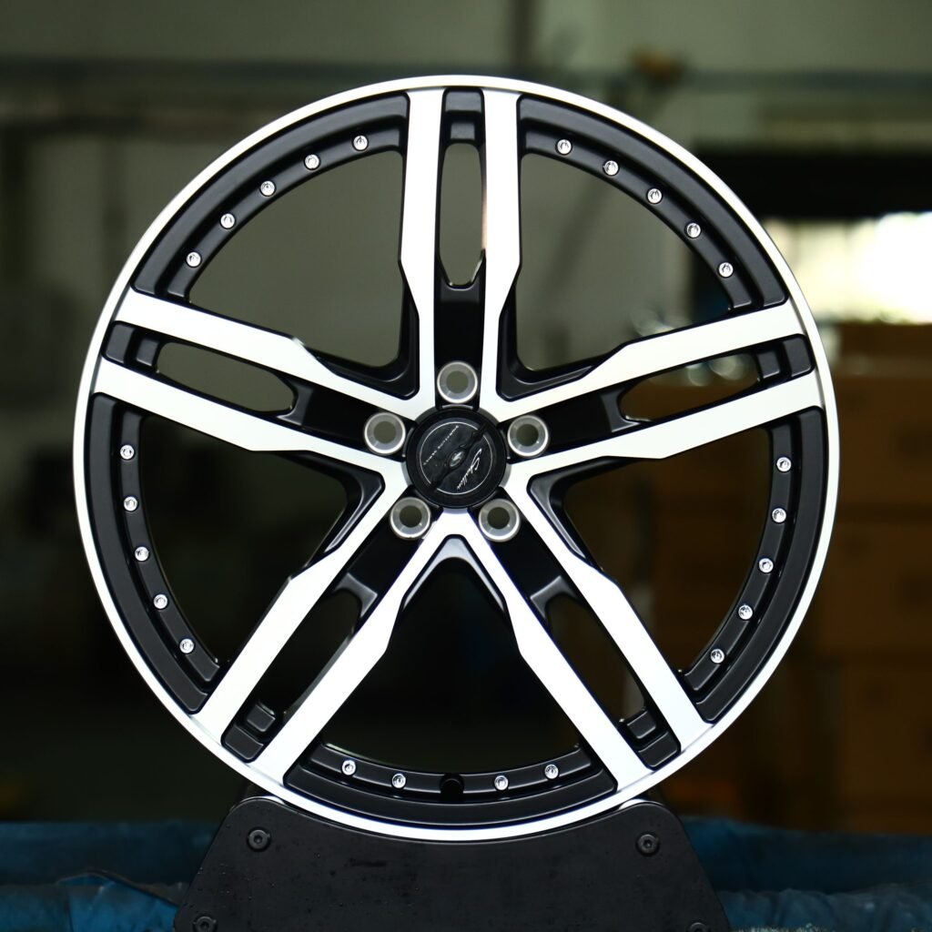 Audi A6 wheels – Gloss Black 5-Spoke Riveted Machined Face, front view