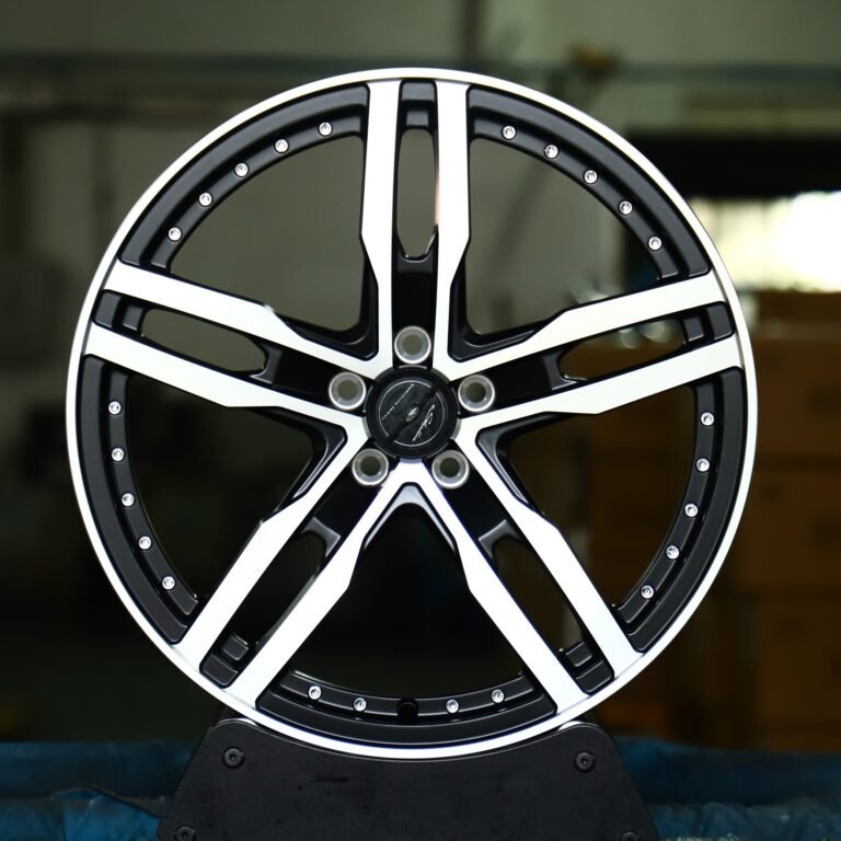 Audi A6 wheels – Gloss Black 5-Spoke Riveted Machined Face, front view