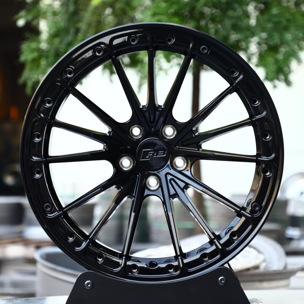 5x114.3 wheels – Gloss Black 5 W-Spoke Concave, side view