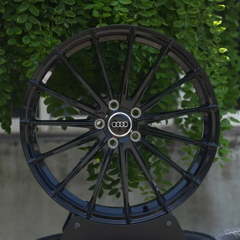 Audi A4 / A6 Forged Wheels – Gloss Black 5 W-Spoke, front view